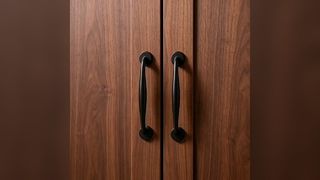 دستگیره در کابینت مدرن و لوکس طلایی مشکی با روکش کروم کشوی کابینت مینیمالیستی نوردیک در هکتار